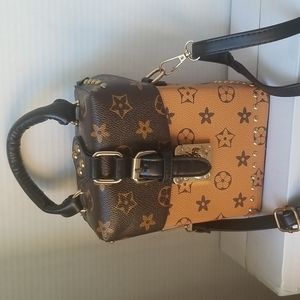 BAG NEW Orange/Brown